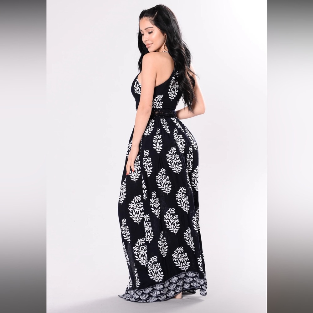 Fashion Nova Black and White Bustier Maxi Dress with Slit - Picture 3 of 3